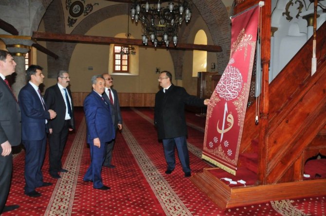 Vali Canbolat, Akşehir’de incelemelerde bulundu