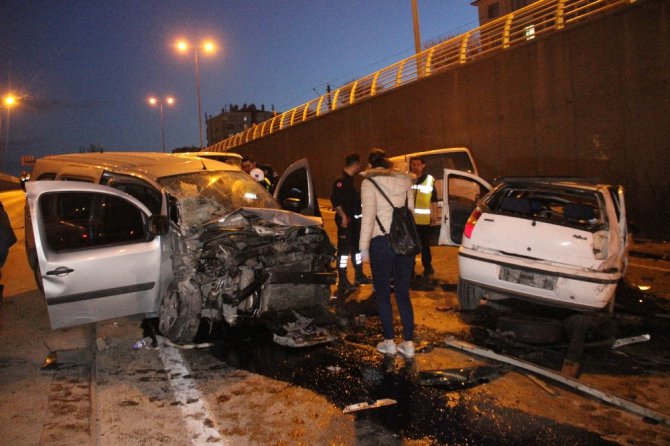 Konya’da zincirleme kaza: 3’ü polis 7 yaralı