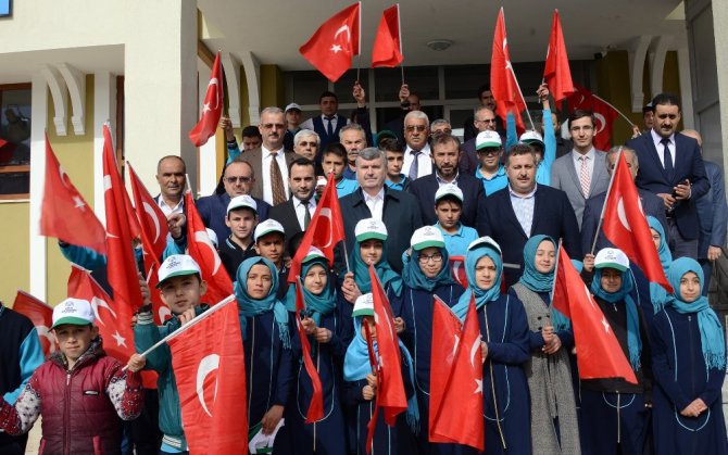 Başkan Akyürek Hadim’de yatırımları inceledi, halkla buluştu