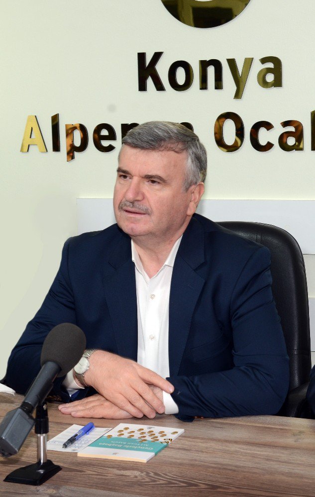 Başkan Akyürek, ’Yesevi Sohbetlerinde’ gençlerle bir araya geldi