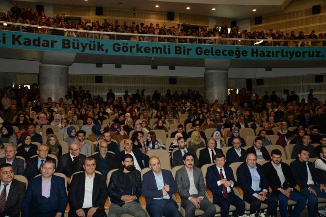 Davutoğlu’ndan “Bilgi, Bilinç Ve Ahlak” konferansı