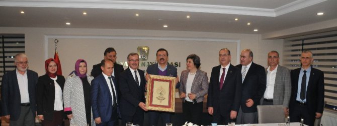 Hisarcıklıoğlu, KSO’da Konyalı sanayicilerle buluştu