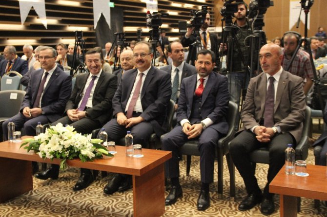 Konya’da 5. Uluslararası Otomobil Sektörünün Geleceği Konferansı gerçekleştirildi
