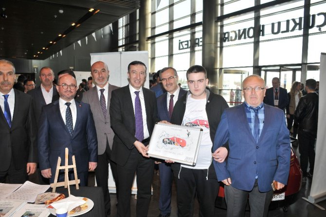 Konya’da 5. Uluslararası Otomobil Sektörünün Geleceği Konferansı gerçekleştirildi