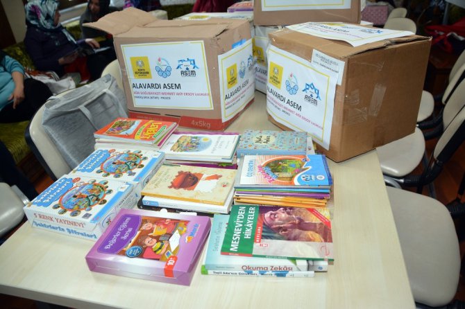 ASEM üyelerinden “Kardeş Okul”a 2 bin kitap