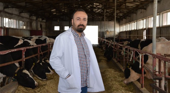 SÜ’de geleceğin veteriner hekimleri, uygulama çiftliğinde eğitim görüyor