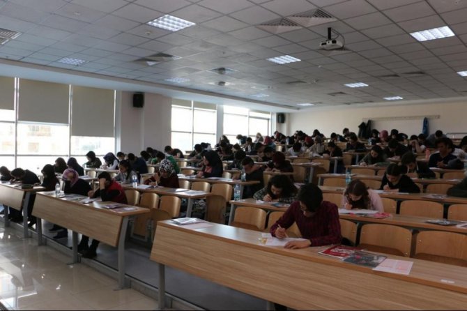 KTO Karatay Üniversitesinde, üniversite sınavı provası