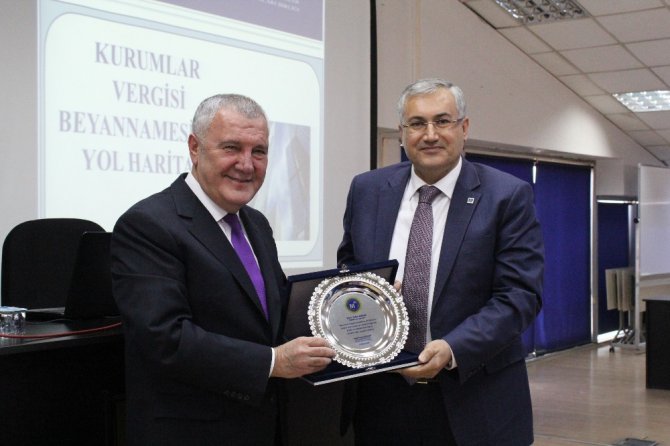 SMMMO’da “Kurumlar Vergisi Beyanında Yol Haritası” semineri