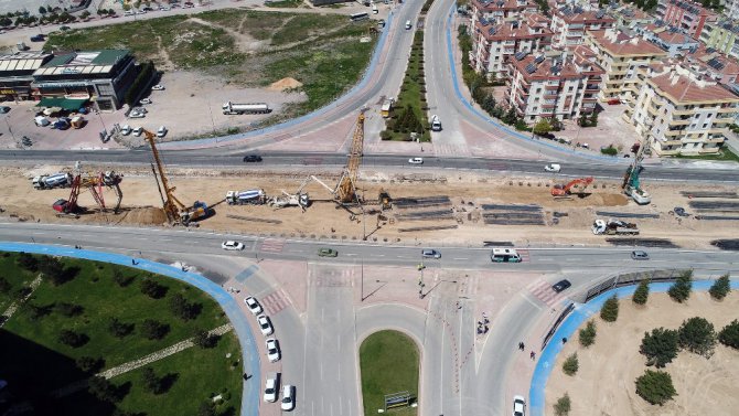 Konya’da kesintisiz trafik akışı için 5 yeni köprülü kavşak ve yaya üst geçidi yapılıyor