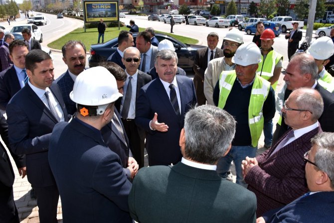 Konya’da kesintisiz trafik akışı için 5 yeni köprülü kavşak ve yaya üst geçidi yapılıyor