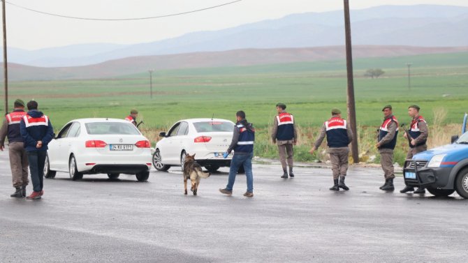 Aksaray’da jandarma ekiplerinden uygulama