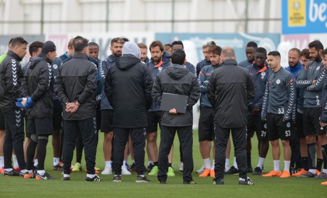 Atiker Konyaspor, Antalyaspor maçı hazırlıklarına başladı