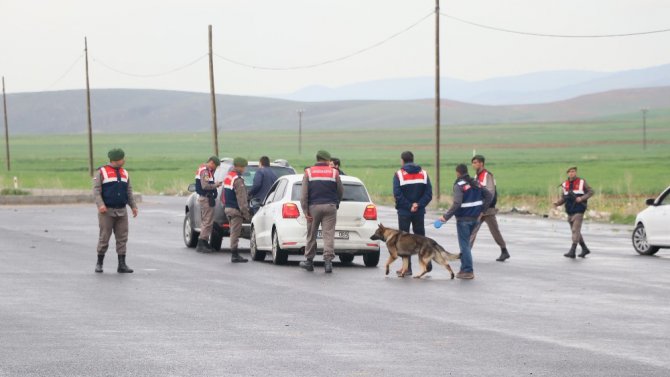 Aksaray’da jandarma ekiplerinden uygulama