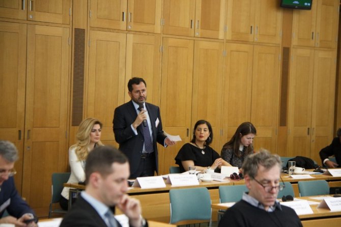 Altunyaldız OECD Toplantısına katıldı
