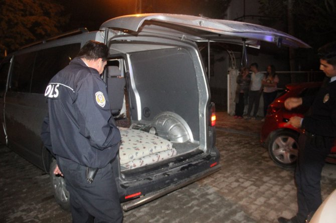 Ehliyetsiz genç sürücü polise yakalanınca “Babama bir şey olacak mı?” diye sordu