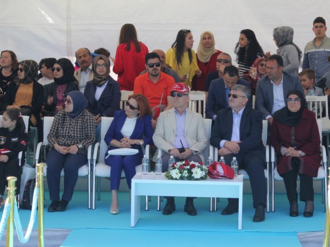 Türk Yıldızları ve Solo Türk’ten muhteşem gösteri