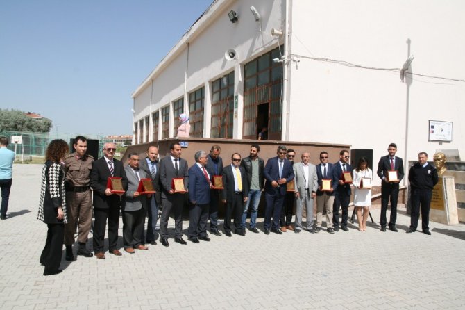 Kulu’da öğrenciler TÜBİTAK fuarında projelerini sergiledi