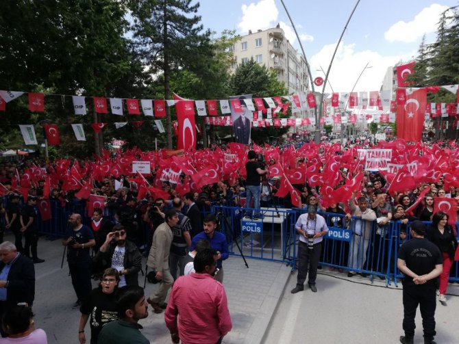 Muharrem İnce Ereğli’de konuştu: “81 milyonu seviyorum ayrımcılık yapmam benim gönlüm zengin”