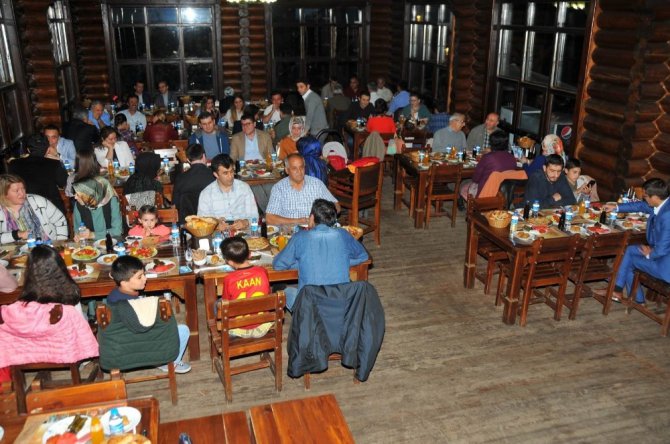 Başkan Akkaya’dan hakim ve savcılara iftar