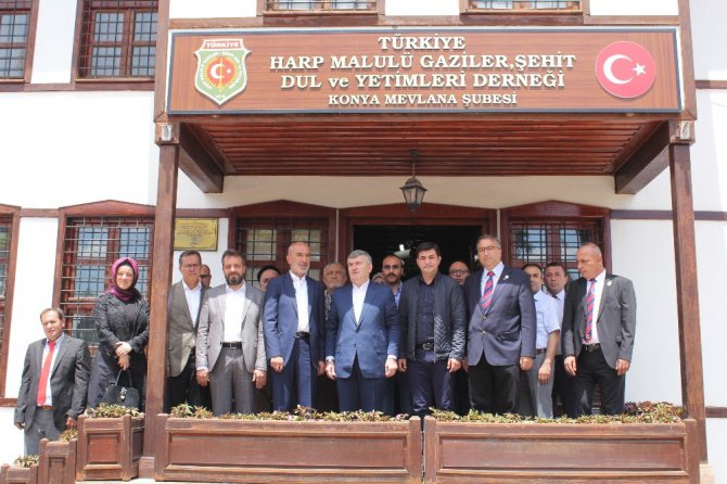 Hasan Angı ve Tahir Akyürek’ten ziyaretler
