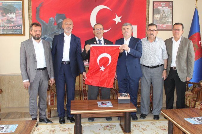 Hasan Angı ve Tahir Akyürek’ten ziyaretler