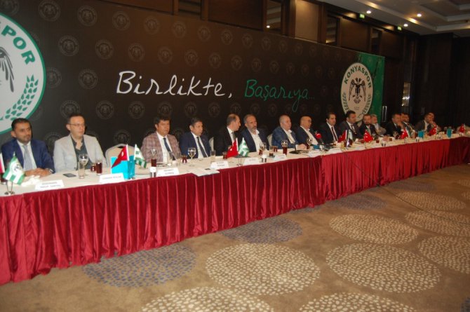 Hilmi Kulluk, Konyaspor’a başkan adaylığını açıkladı
