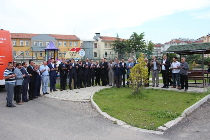 Beyşehir’de “Serhat Turak Parkı” dualarla açıldı