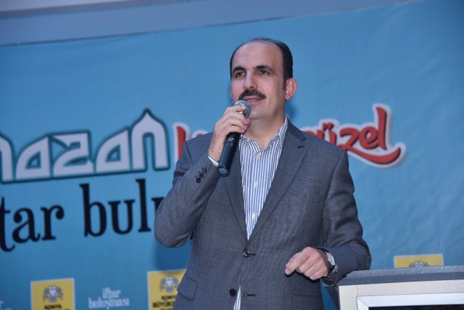 Tarihi bedesten çarşısında iftar programı