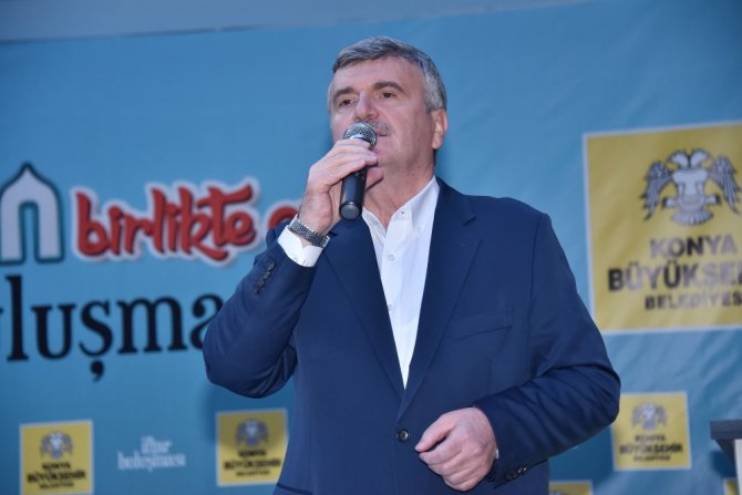 Tarihi bedesten çarşısında iftar programı