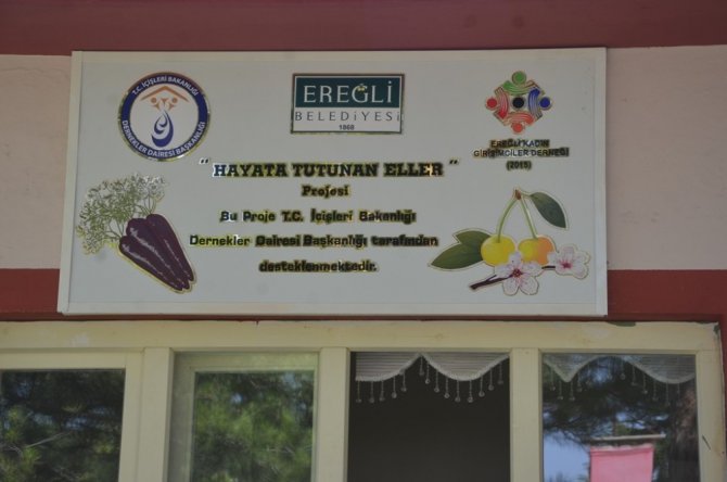 Ereğli’de ev yapımı beyaz kiraz reçeli raflarda