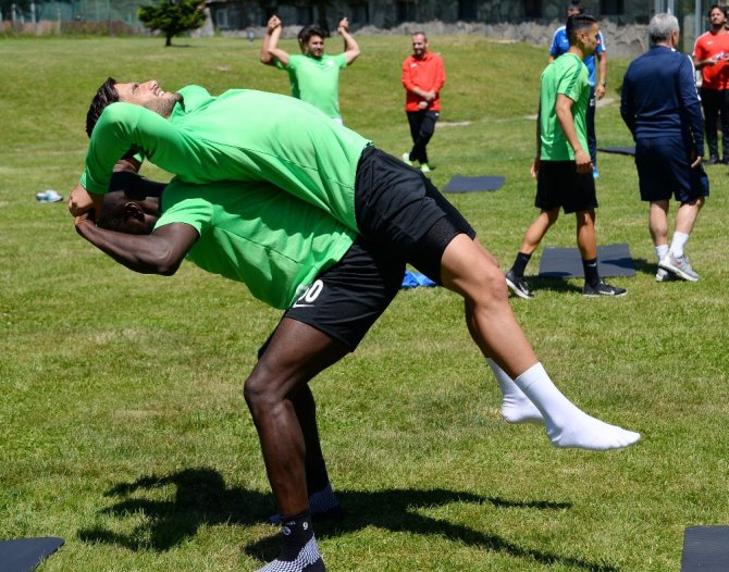 Atiker Konyaspor Bolu kampındaki hazırlıklarına devam ediyor