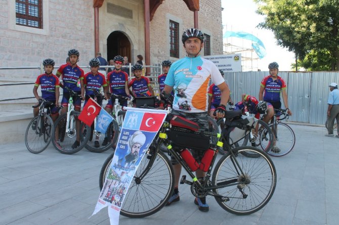 Alanya’dan Sultan Alaaddin’i anmak için bisikletle Konya’ya geldi