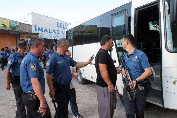 Konya’da iki grup arasındaki kavgada silahlar çekildi