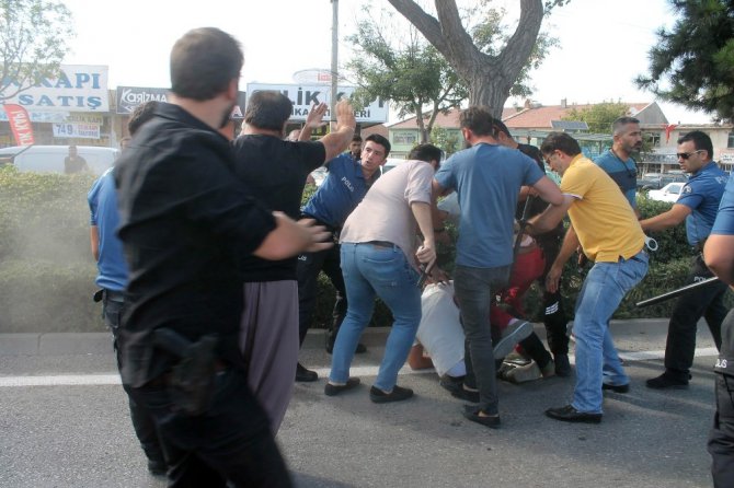 Konya’da iki grup arasındaki kavgada silahlar çekildi