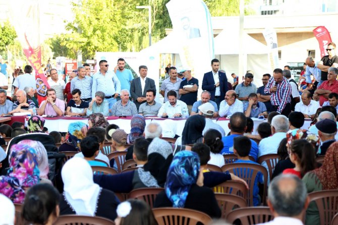 Aksaray’da 250 kişilik “Başkan Mahallemizde” ekibi Fatih Mahallesinde