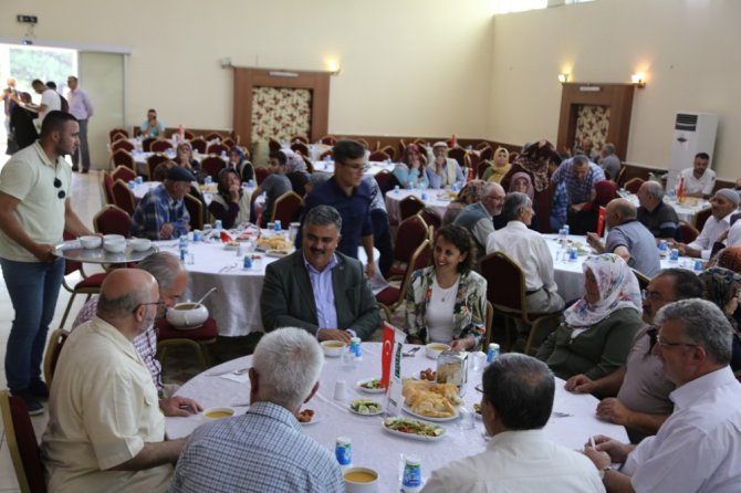 Başkan Özgüven, hacı adaylarıyla bir araya geldi