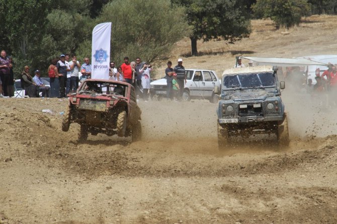 Off-Road yarışları nefes kesti