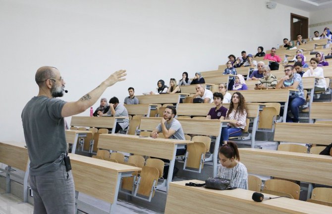 KTO Karatay’da “Hayallerinizi Birlikte Tasarlayalım” konferansı