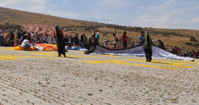 Paragliding World Cup Yamaç Paraşütü Dünya Kupası Aksaray’da başladı