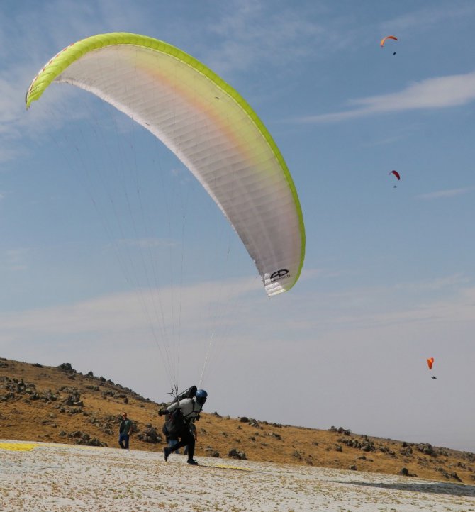 Paragliding World Cup Yamaç Paraşütü Dünya Kupası Aksaray’da başladı
