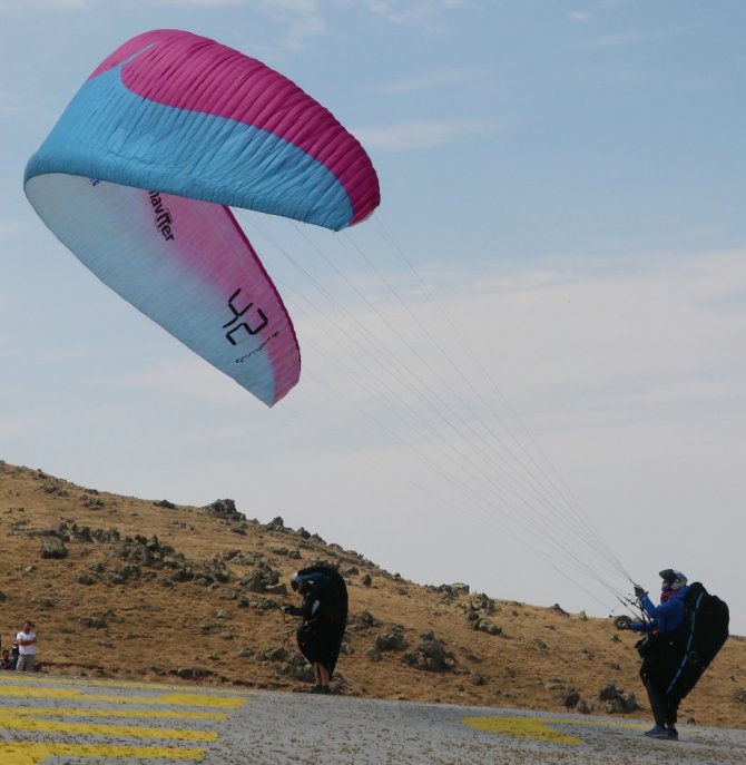 Paragliding World Cup Yamaç Paraşütü Dünya Kupası Aksaray’da başladı