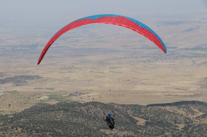 Paragliding World Cup Yamaç Paraşütü Dünya Kupası Aksaray’da başladı