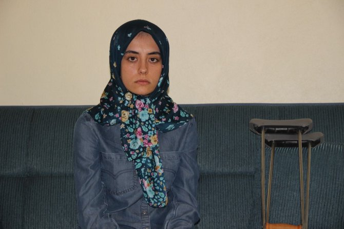Ölü taklidi yaparak elinden kurtulduğu katilin bulunmasını istiyor