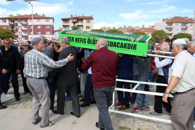 Ünlü oyuncu Mehmet Uslu, memleketi Akşehir’de defnedildi