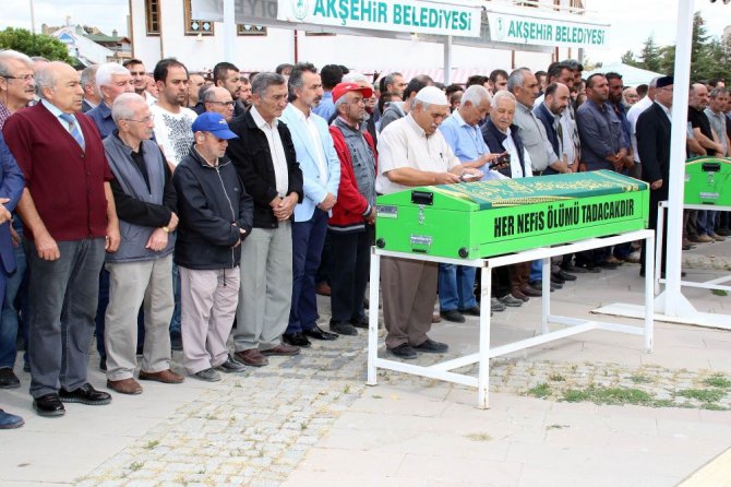 Ünlü oyuncu Mehmet Uslu, memleketi Akşehir’de defnedildi