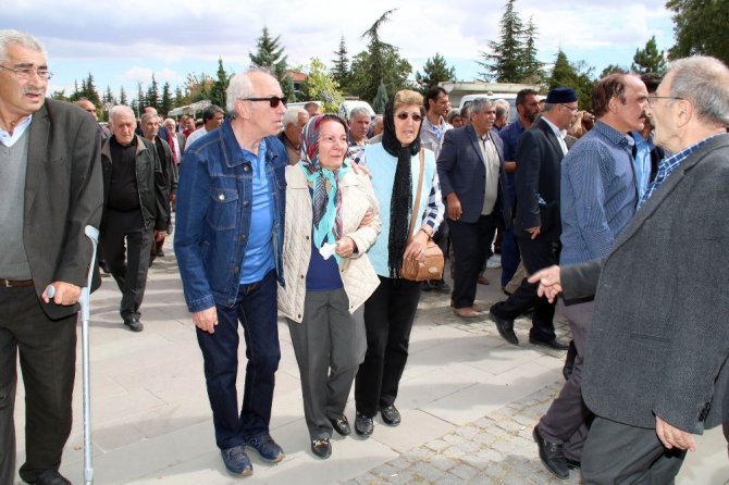 Ünlü oyuncu Mehmet Uslu, memleketi Akşehir’de defnedildi