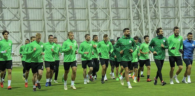 Atiker Konyaspor’da maç hazırlıkları sürüyor