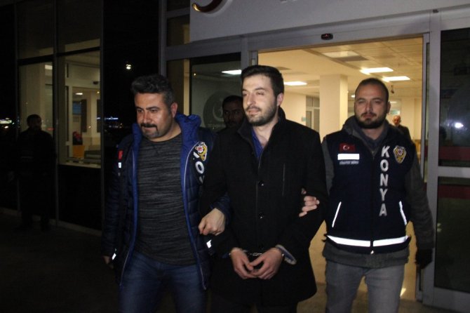 Komşusunu öldürüp çocuklarını yaralayan zanlı polise teslim oldu