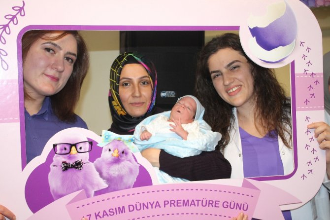 Yoğun bakımdan kurtulan prematüre bebeklere mezuniyet belgesi