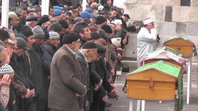 Sobadan sızan gazdan zehirlenen genç anne toprağa verildi